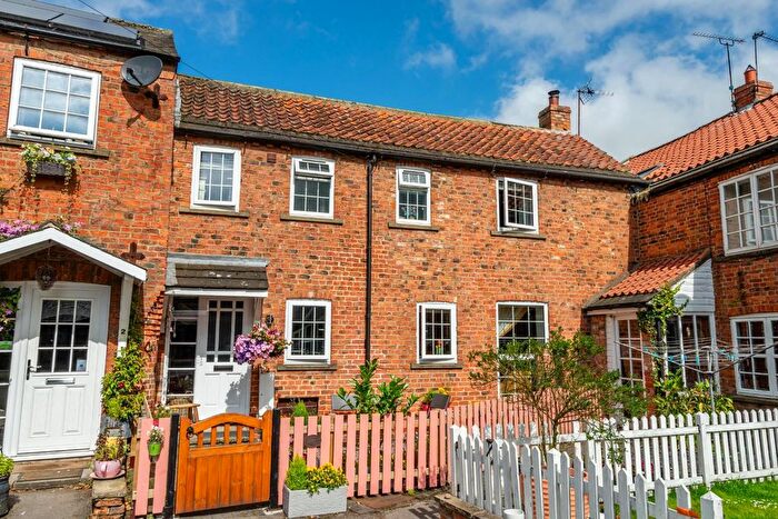2 Bedroom Terraced House For Sale In Harrogate Road, Green Hammerton, York, YO26