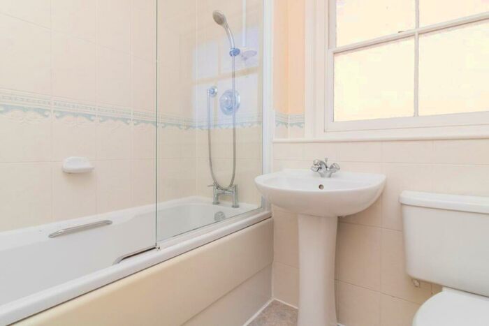 2 Bedroom Apartment To Rent In Orient Place, Canterbury, CT2