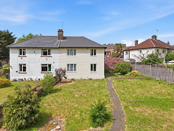 3 Bedroom Semi-Detached House For Sale In Thele Avenue, Stanstead Abbotts, SG12