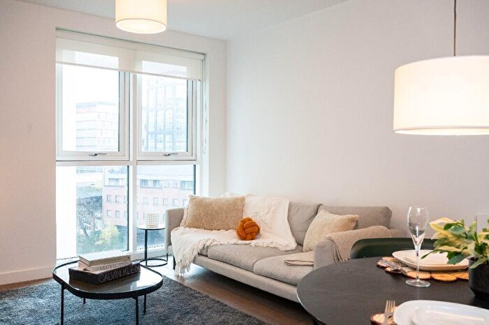 1 Bedroom Apartment To Rent In Stanley Street, Manchester, Greater Manchester, M3