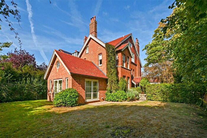 6 Bedroom Semi Detached House For Sale In Charlbury Road, Oxford, OX2