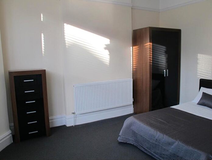 3 Bedroom House To Rent In Belmont Road, Bristol, BS6