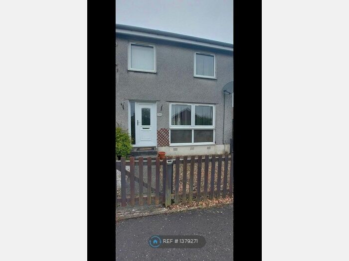 2 Bedroom End Of Terrace House To Rent In Balmoral Place, Stenhousemuir, FK5