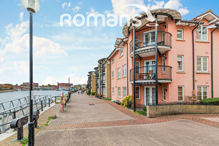 2 Bedroom Flat To Rent In Pooles Wharf Court, Bristol, BS8