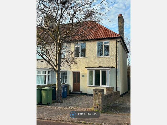 3 Bedroom Semi-Detached House To Rent In Cambridge, Cambridge, CB4