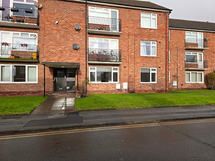 2 Bedroom Flat To Rent In Manor Walk, Newcastle Upon Tyne, NE7