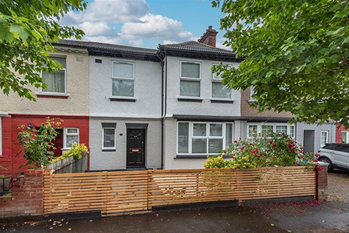 3 Bedroom Terraced House For Sale In Garden Avenue, Mitcham, CR4