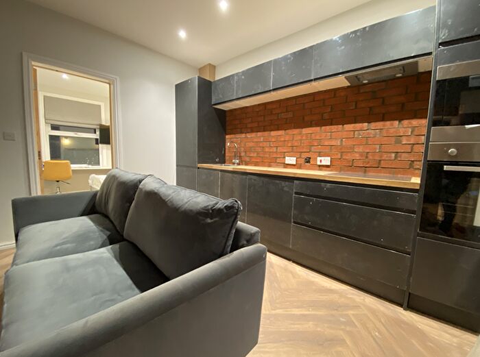 1 Bedroom Flat To Rent In Lenton Boulevard Flat - Luxury Bed Student Apartment, NG7
