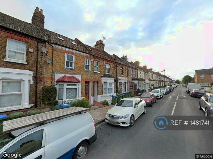 Studio To Rent In Marmadon Road, London, SE18