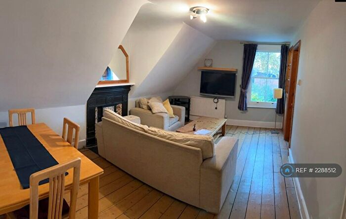 2 Bedroom Flat To Rent In Western Elms Ave, Reading, RG30