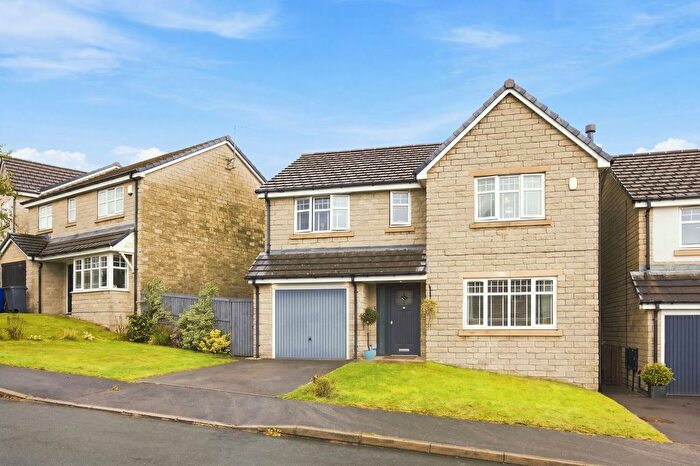 4 Bedroom Detached House For Sale In Siskin Avenue, Bacup, OL13
