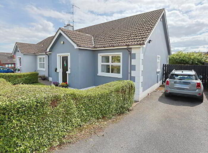3 Bedroom Semi-detached Bungalows For Sale In Hunters Hill Park, Craigavon, BT63