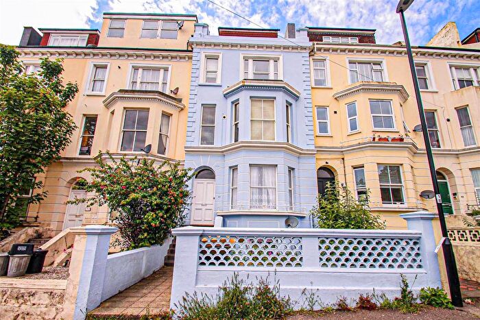 1 Bedroom Flat For Sale In Magdalen Road, St. Leonards-On-Sea, TN37