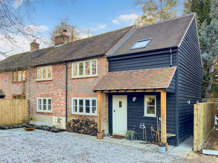 4 Bedroom Semi-Detached House For Sale In Highmoor Cross, Henley-on-Thames, RG9