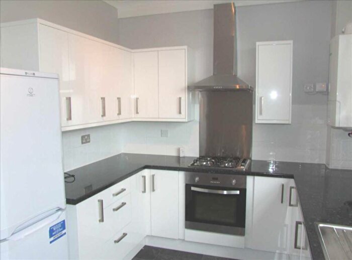 3 Bedroom Apartment To Rent In Leigh On Sea, SS9