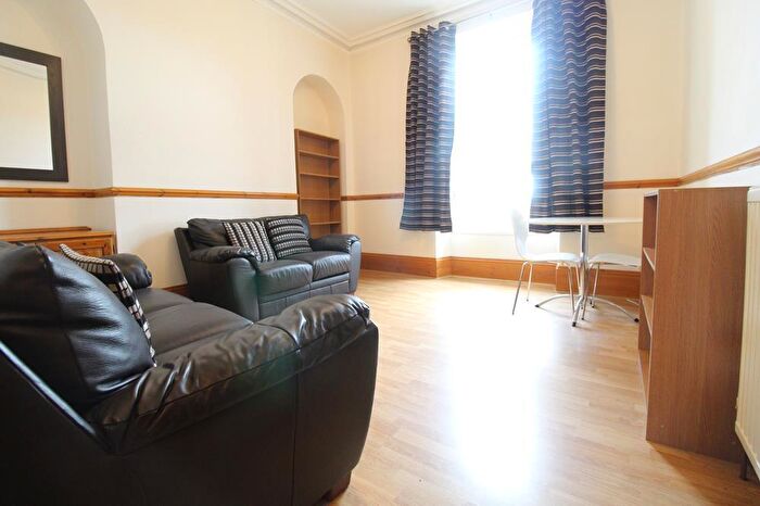 1 Bedroom Flat To Rent In Rosemount Place, Floor Left, AB25