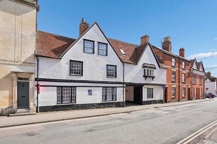 2 Bedroom Apartment For Sale In Bath Street, Abingdon, OX14