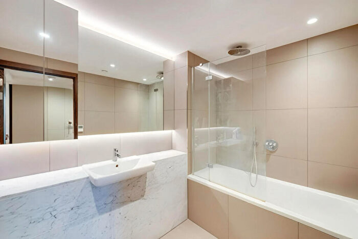 2 Bedroom Apartment To Rent In Royal Mint Street, London, E1