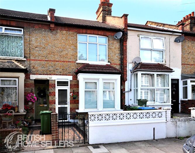 2 Bedroom Terraced House For Sale In Rochdale Road, London, SE2