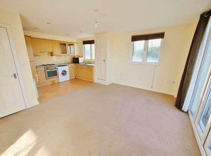 2 Bedroom Apartment To Rent In Radford House, Radford Way, Billericay, CM12
