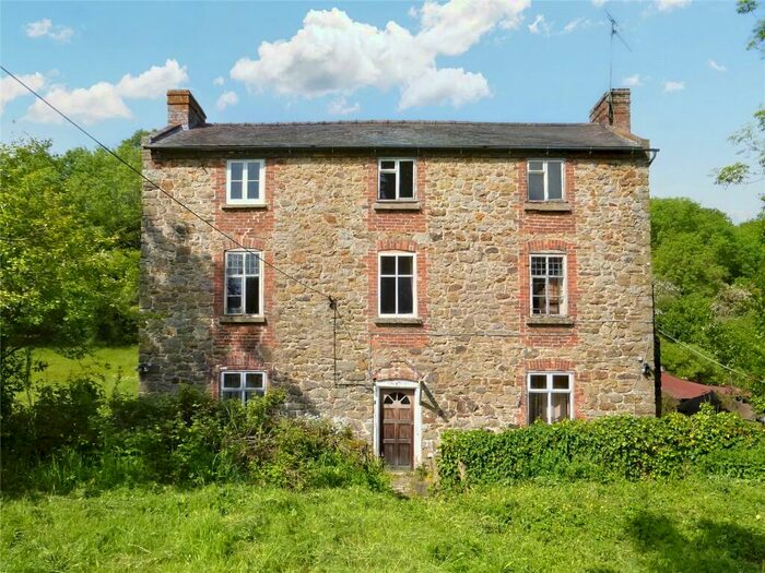 4 Bedroom Detached House For Sale In Oreton, Kidderminster, Shropshire, DY14