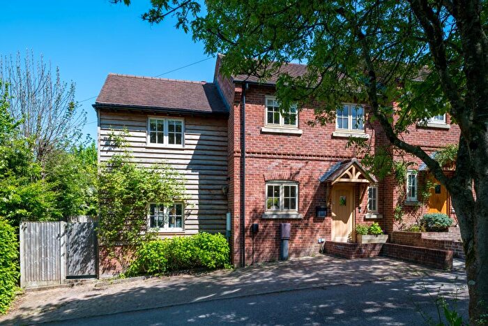 4 Bedroom Semi-Detached House For Sale In Corhampton, SO32