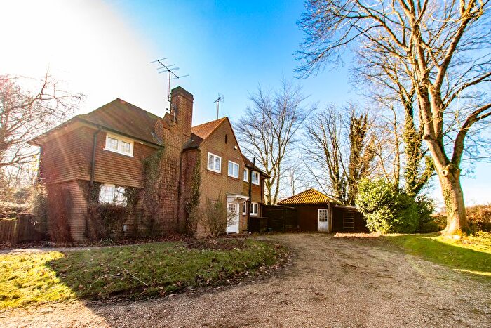3 Bedroom Detached House For Sale In Bere Court Road, Pangbourne, Reading, Berkshire, RG8