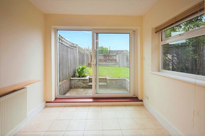 2 Bedroom Terraced House To Rent In Lateward Road, Brentford, TW8