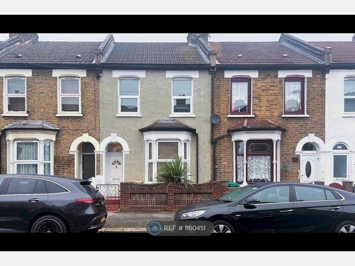 3 Bedroom Terraced House To Rent In Braemar Road, London, E13