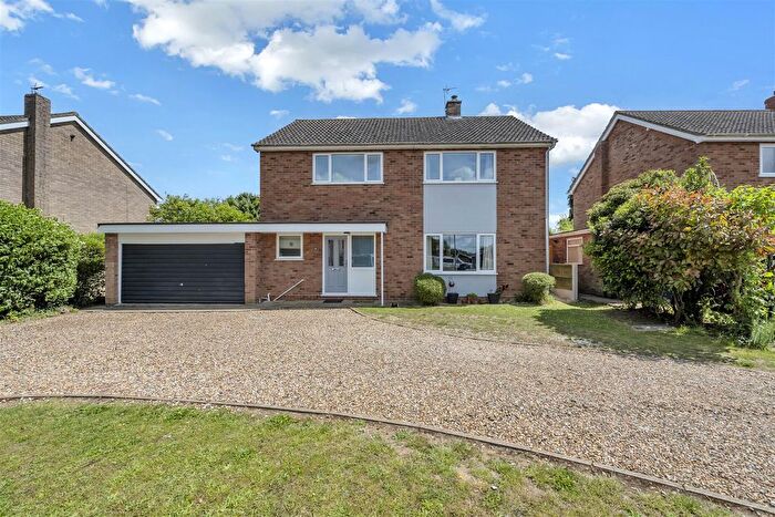 4 Bedroom Detached House For Sale In Orchard Close, Rougham, Bury St. Edmunds, IP30