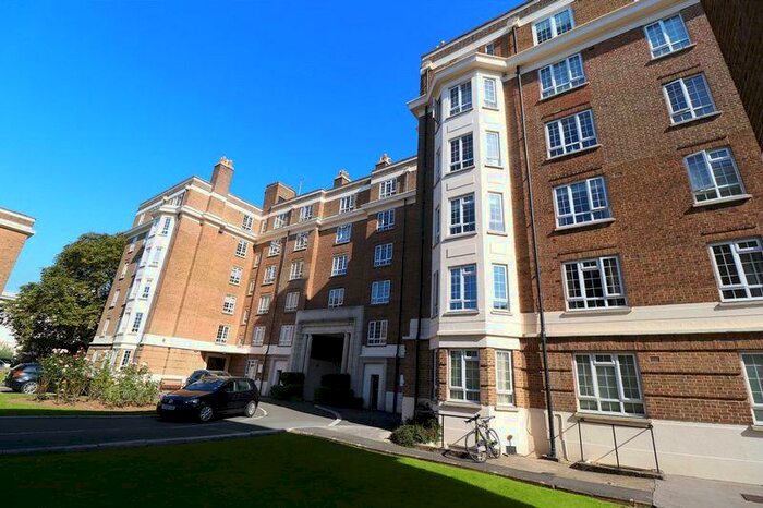 3 Bedroom Penthouse To Rent In Cambray Court, Cheltenham, GL50