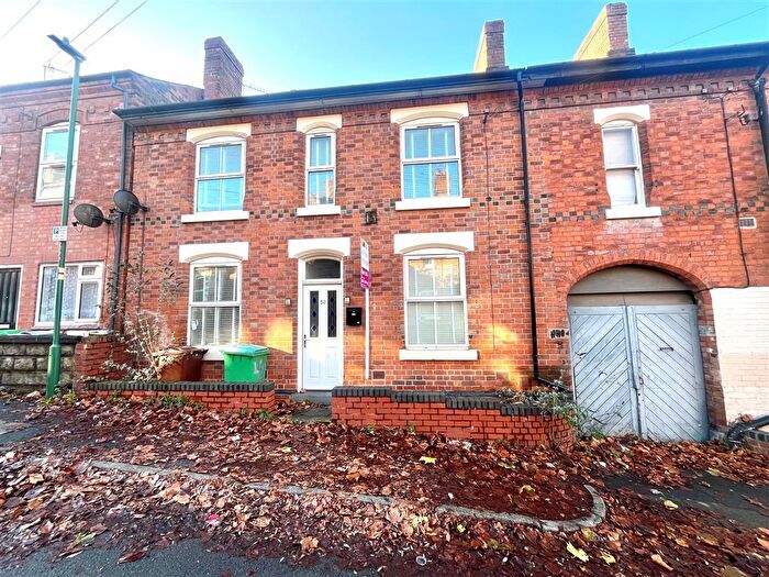 2 Bedroom House To Rent In Gawthorne Street, Nottingham, NG7