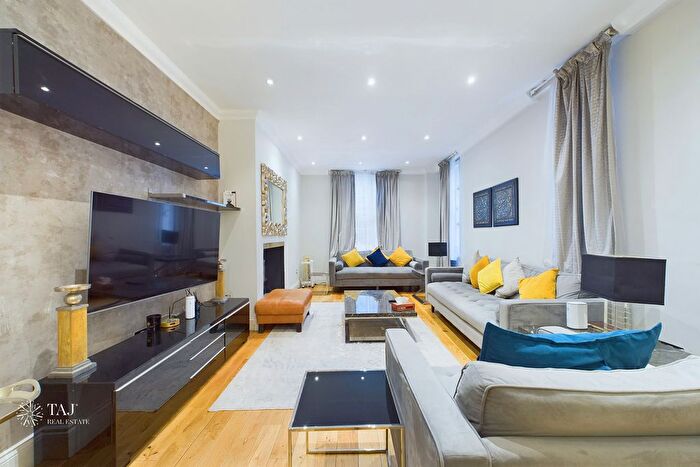 3 Bedroom Flat To Rent In George Street, London, W1H