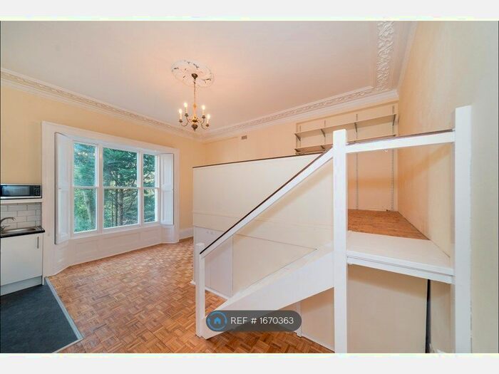 Studio To Rent In Victoria Way, London, SE7