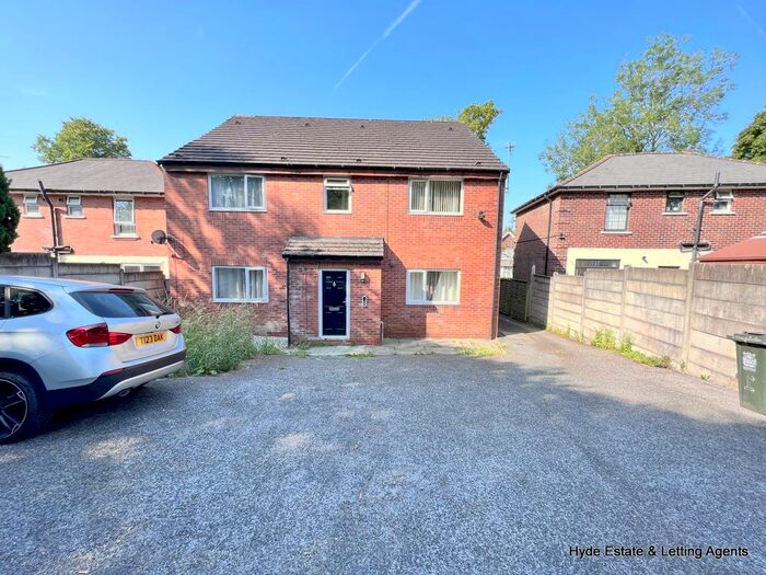 1 Bedroom Flat To Rent In Holborn Street, Rochdale, OL11