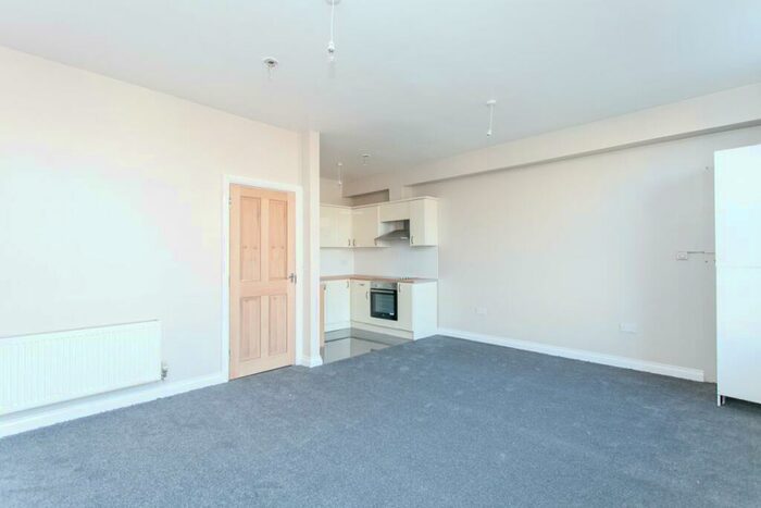 2 Bedroom Flat To Rent In Blackstock Road, Finsbury Park, N4