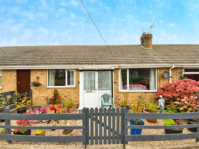 2 Bedroom Terraced Bungalow For Sale In Seacroft Road, Withernsea, HU19