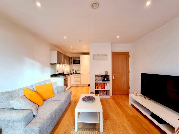 1 Bedroom Apartment To Rent In Watermans Place Wharf Approach Leeds, LS1