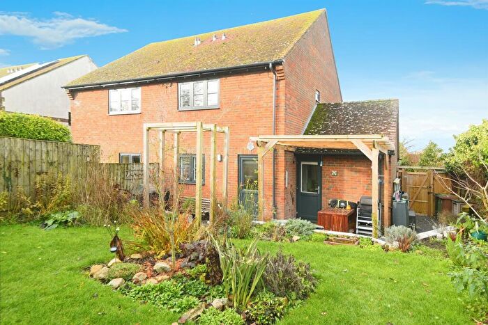 3 Bedroom Semi-Detached House For Sale In Malthouse Close, Ashbury, Swindon, SN6