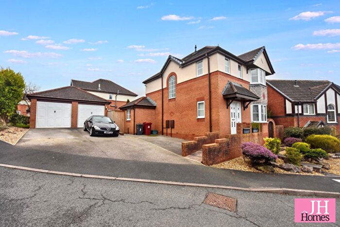 4 Bedroom Detached House For Sale In Pryors Walk, Askam-In-Furness, Cumbria, LA16