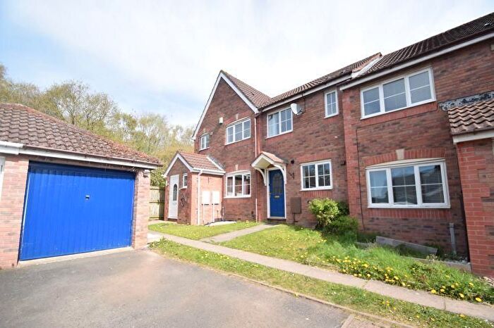2 Bedroom Semi-Detached House To Rent In Cleobury Close, Redditch, B97