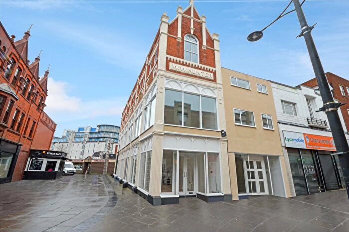 1 Bedroom Apartment To Rent In Hunters House, Edgeware Road, Swindon, SN1