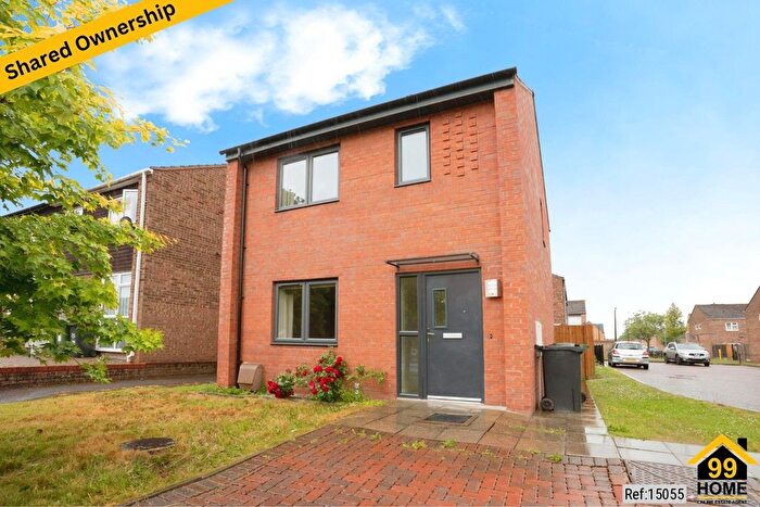 3 Bedroom Detached House For Sale In Chedworth Drive, Worcester, Worcestershire, WR4