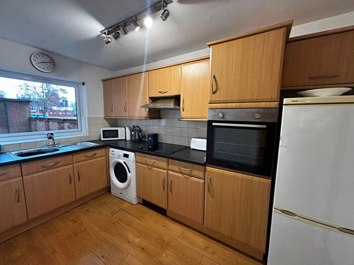 1 Bedroom Flat For Sale In Nightingale Way, Swanley, BR8