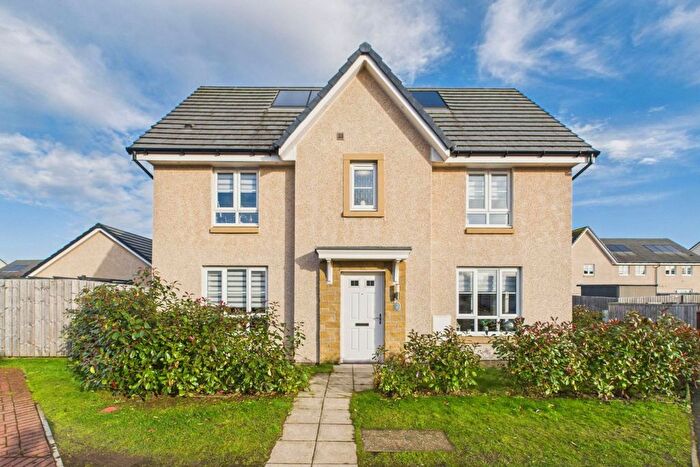 4 Bedroom Detached House For Sale In Craigmill Place, Motherwell, ML1