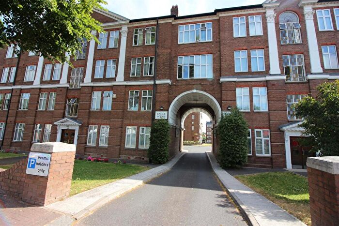 1 Bedroom Apartment To Rent In Golders Green Road, London, NW11