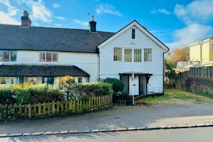 3 Bedroom Property To Rent In High Street, Wadhurst, TN5