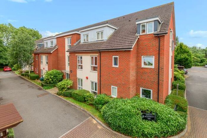 2 Bedroom Apartment To Rent In Gordon Woodward Way, Oxford, OX1