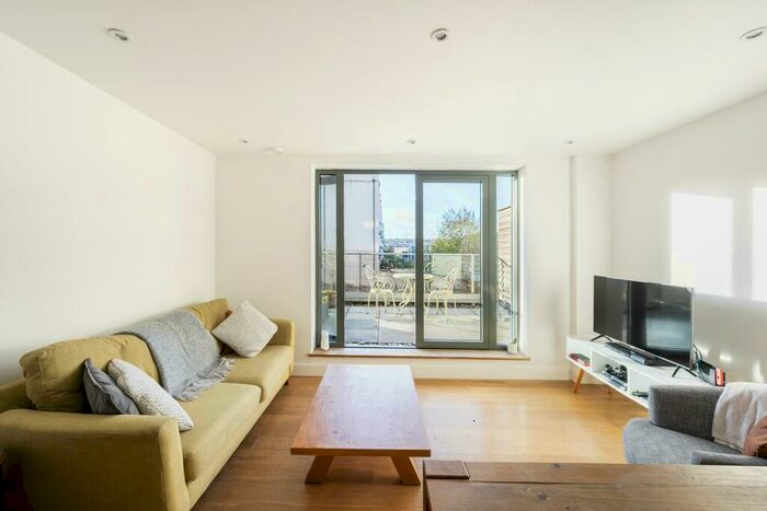 2 Bedroom Apartment To Rent In Anchorage, Gaol Ferry Steps, Bristol, BS1