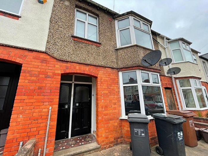 1 Bedroom Flat To Rent In B Linden Road, Northampton, Northamptonshire, Jj, Uk, NN3